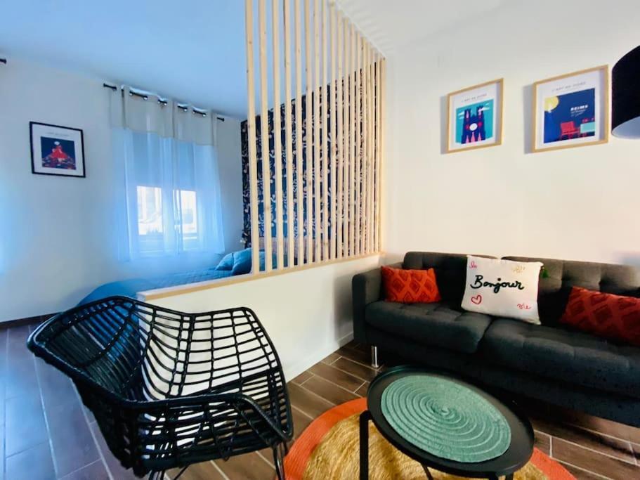 Studio D'Hotes Avec Piscine « Le Clos N°6 » Cormicy Bagian luar foto